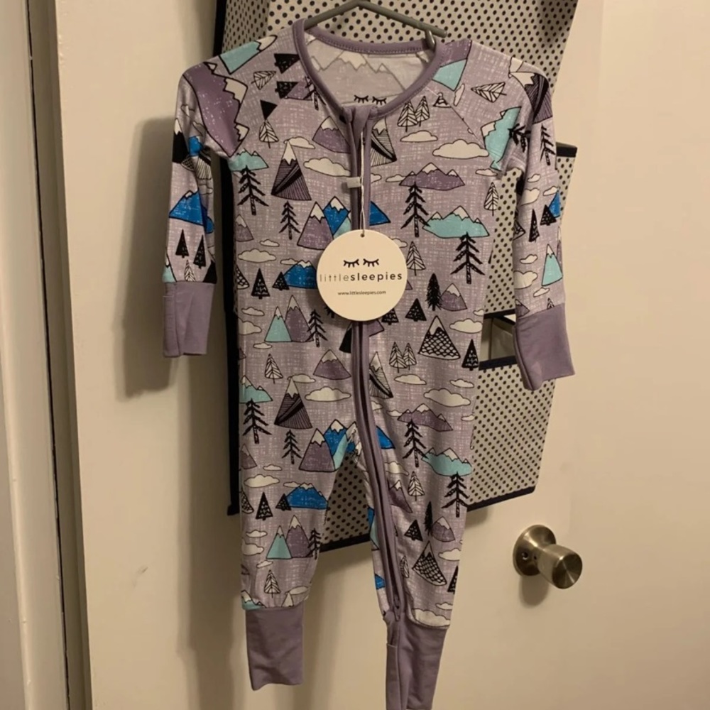 Little Sleepies Zippy Mountains NWT